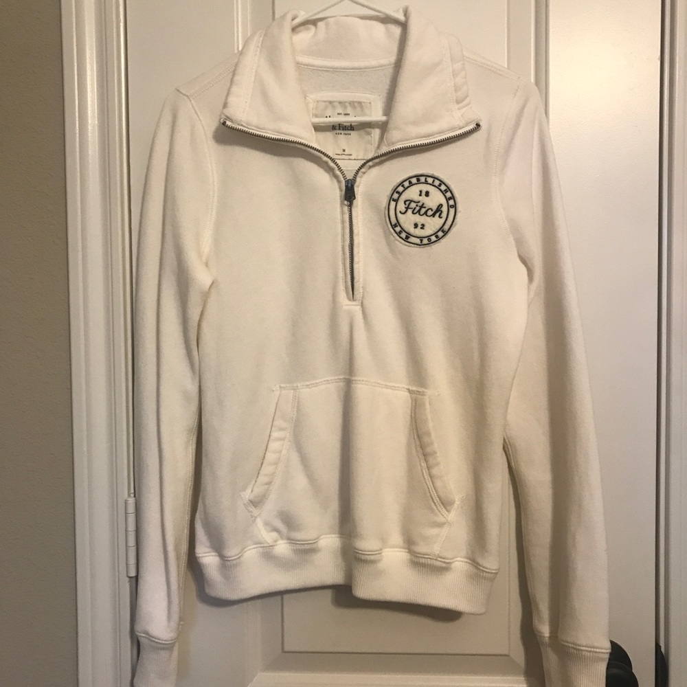 Abercrombie & Fitch pullover sweater
